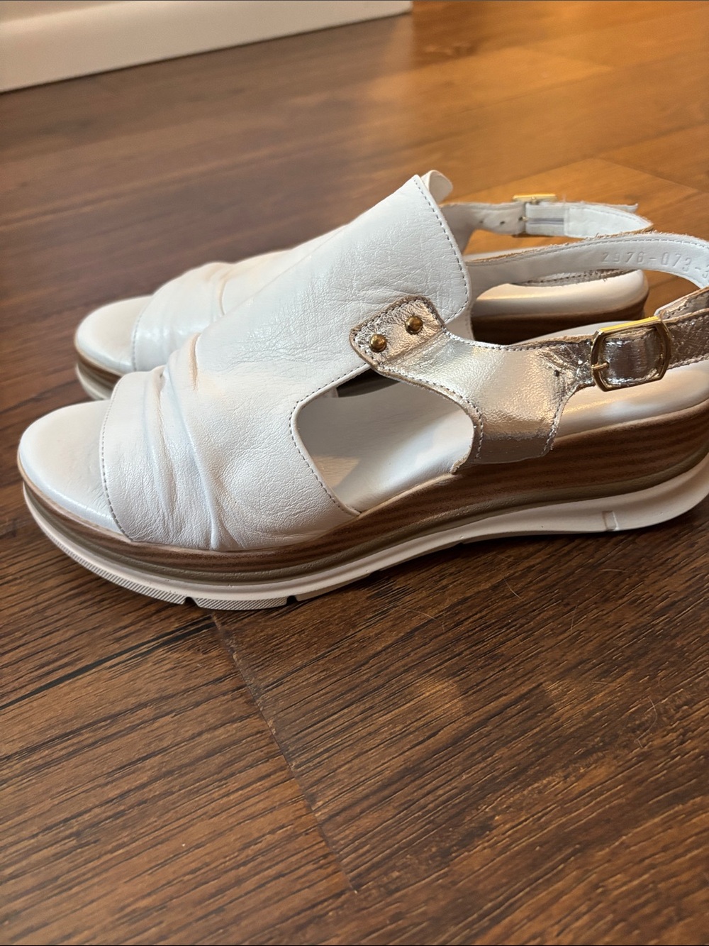 White Leather Slingback Platform Sandal with Metallic Accent